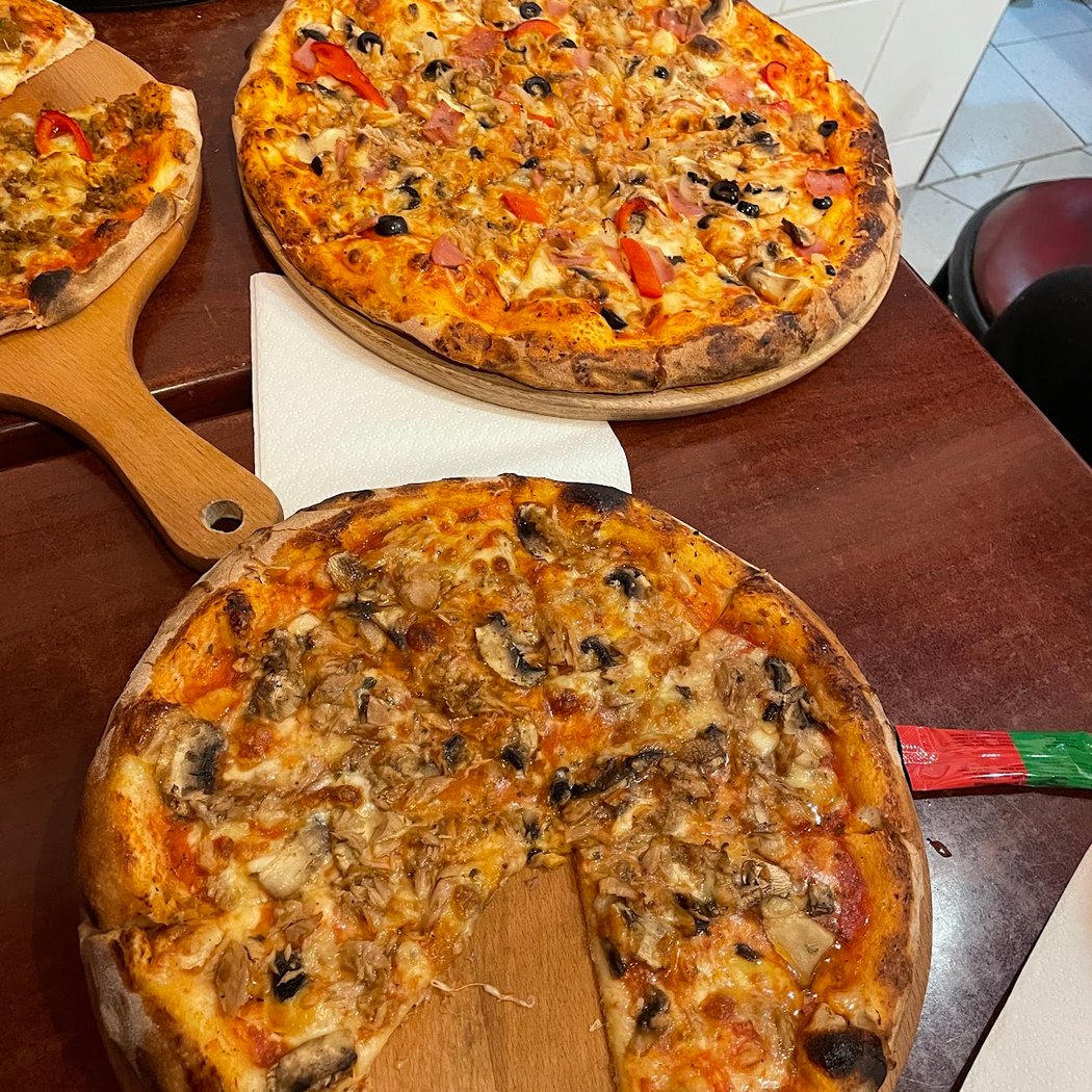 Pizza La Sirrentina 1